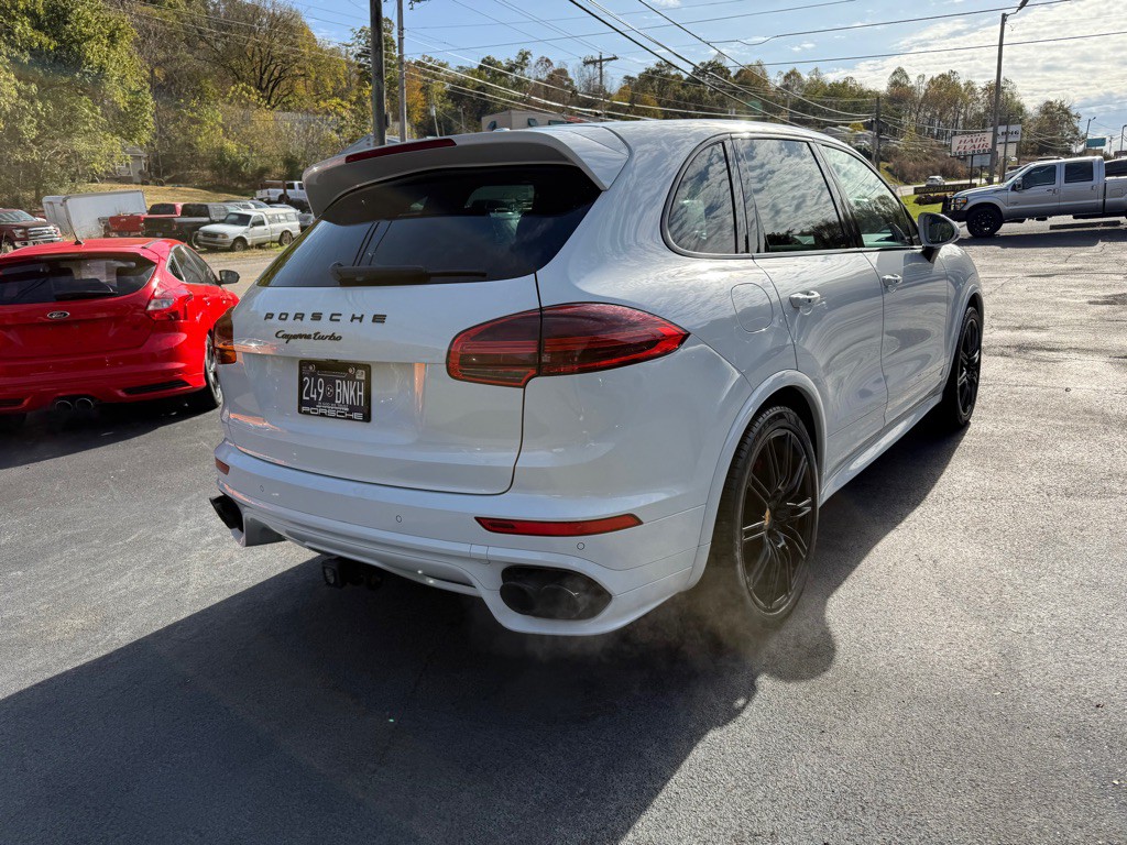 2017 Porsche Cayenne Image 43