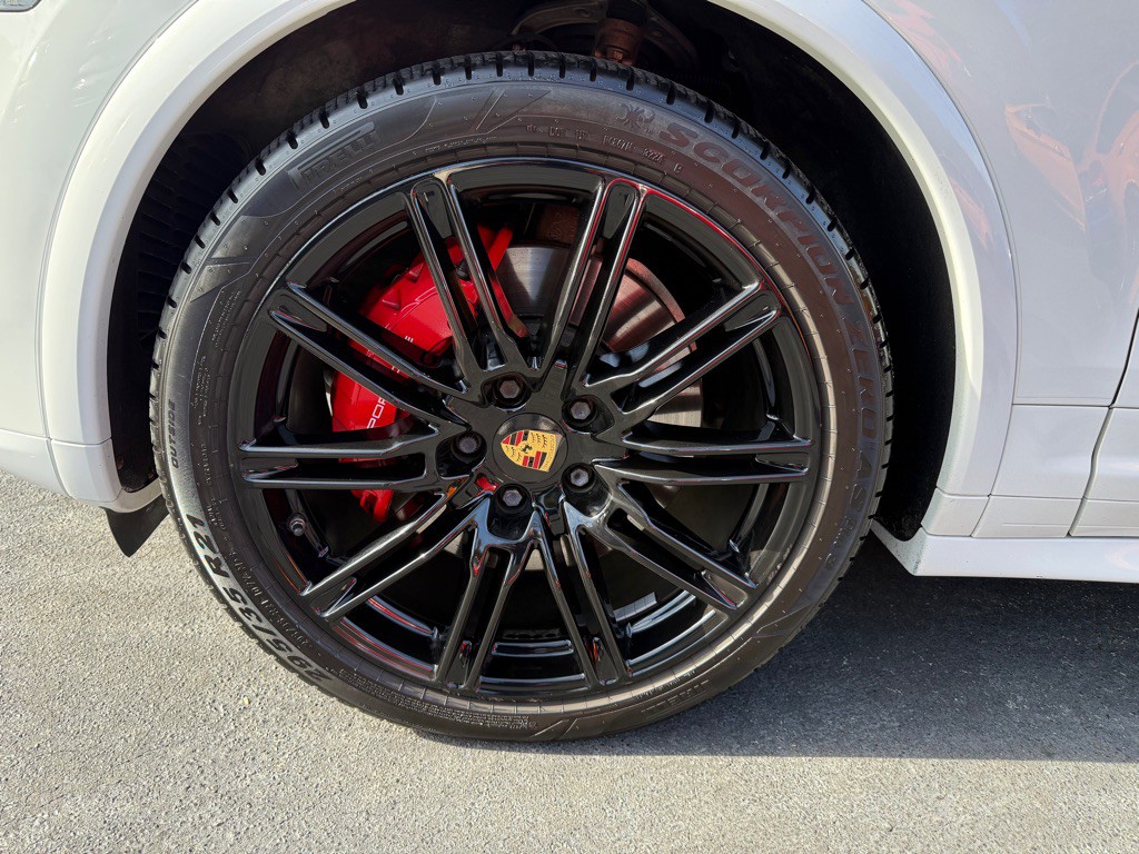 2017 Porsche Cayenne Image 49