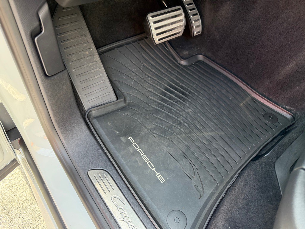 2017 Porsche Cayenne Image 61