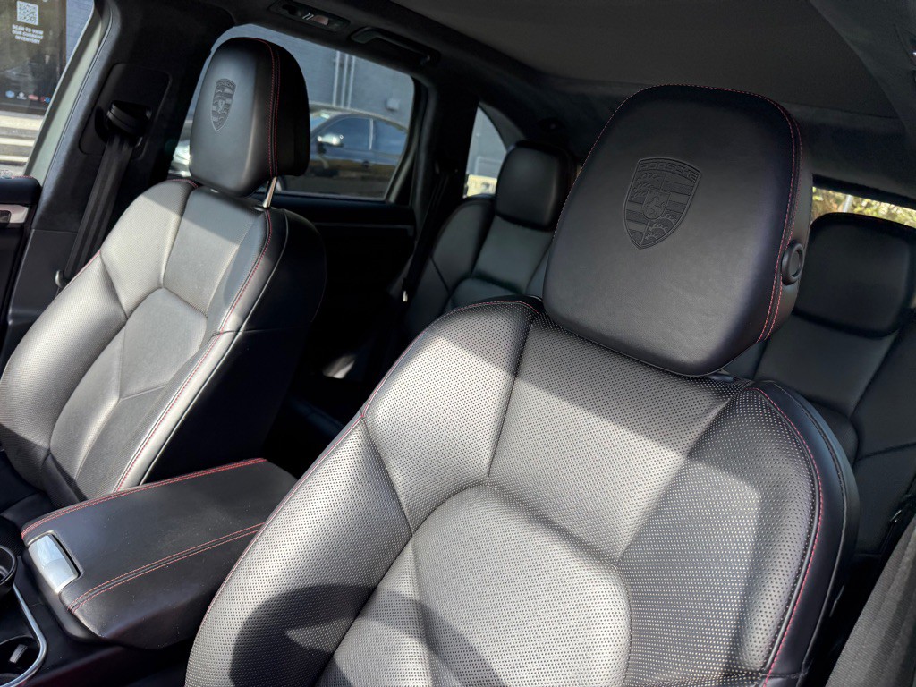 2017 Porsche Cayenne Image 63