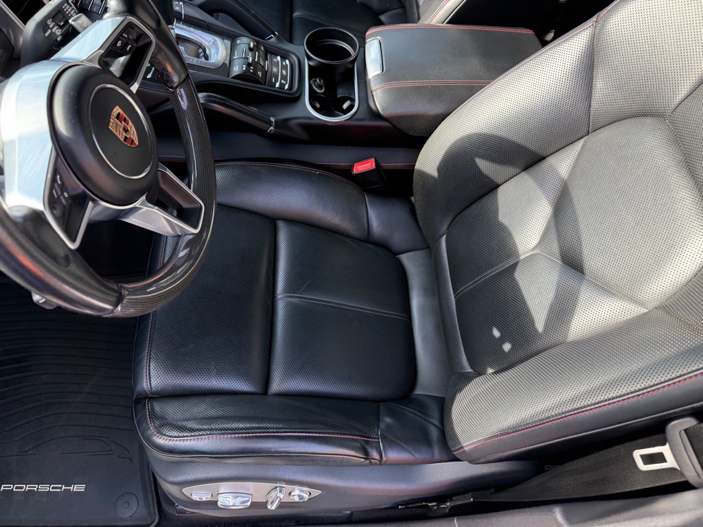 2017 Porsche Cayenne Image 64