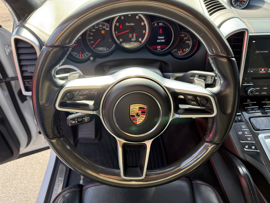 2017 Porsche Cayenne Image 65