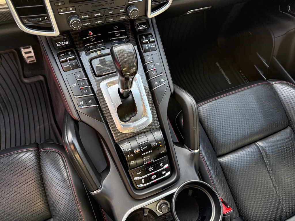 2017 Porsche Cayenne Image 69