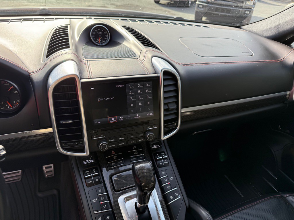 2017 Porsche Cayenne Image 70