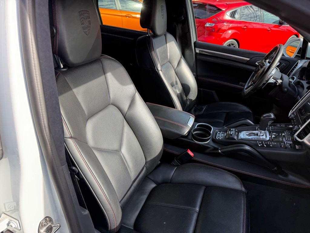 2017 Porsche Cayenne Image 74