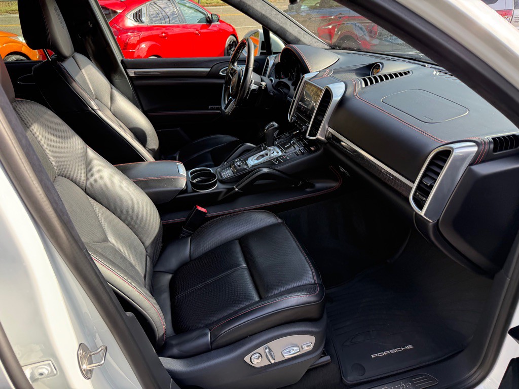 2017 Porsche Cayenne Image 78