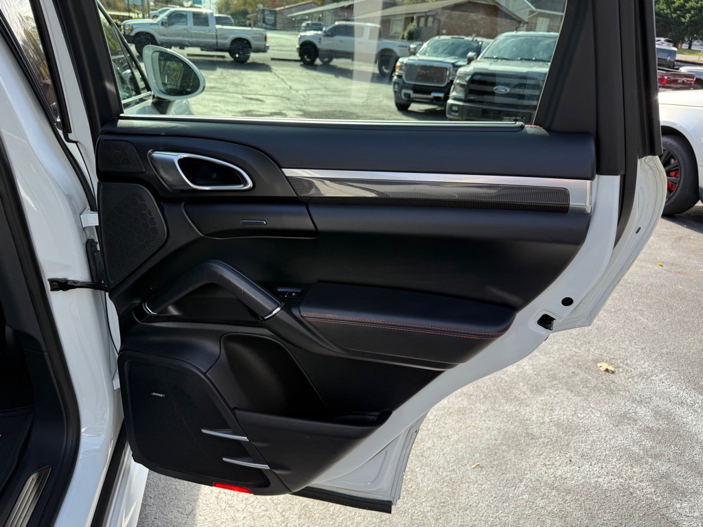 2017 Porsche Cayenne Image 79