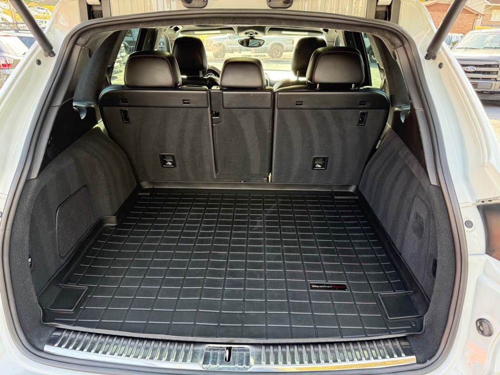 2017 Porsche Cayenne Image 84