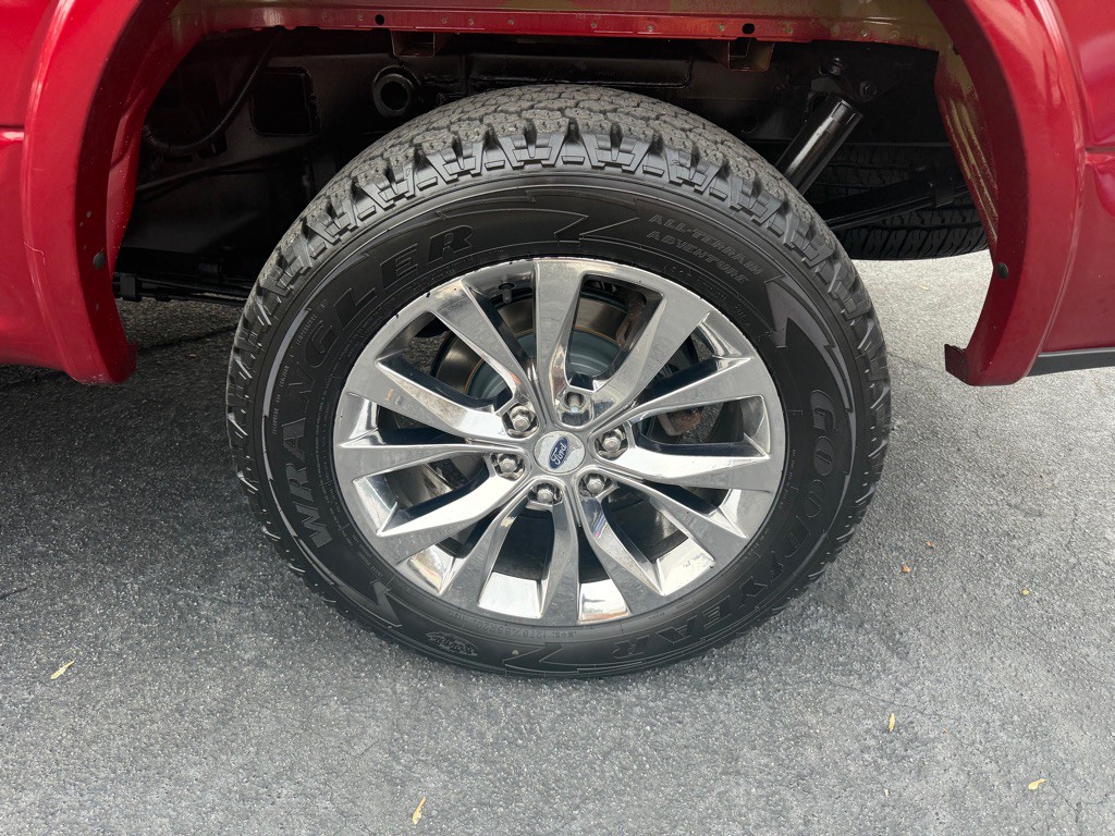 2015 Ford F-150 Image 25