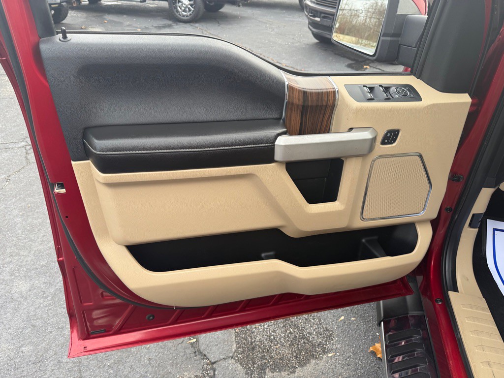 2015 Ford F-150 Image 35