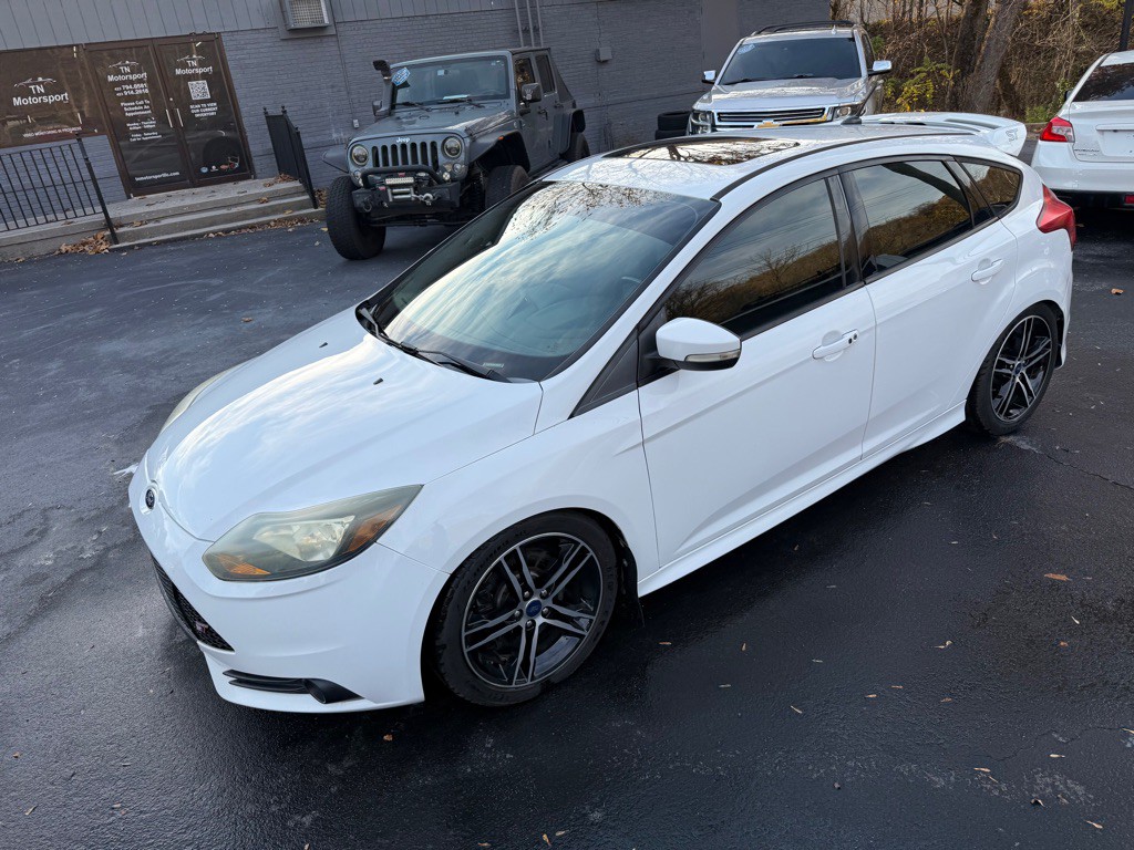 2014 Ford Focus Image 24