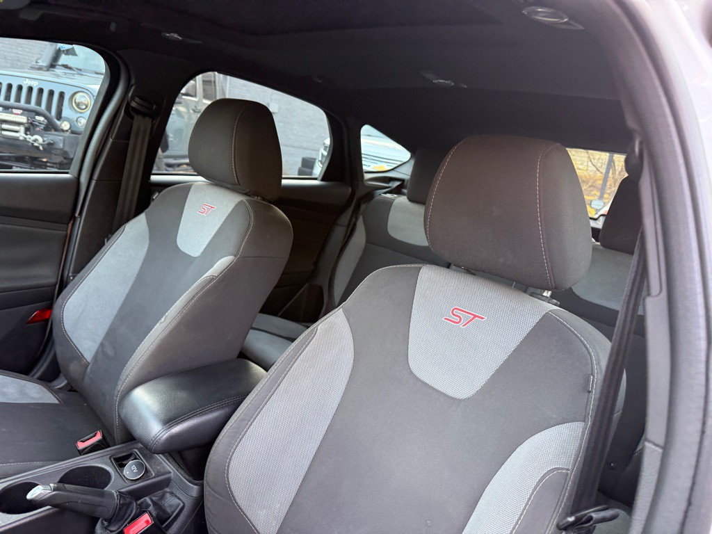 2014 Ford Focus Image 31