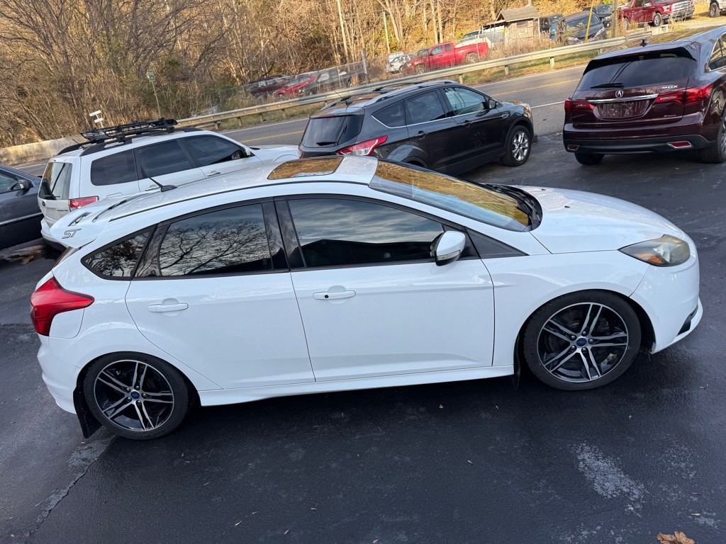 2014 Ford Focus Image 45
