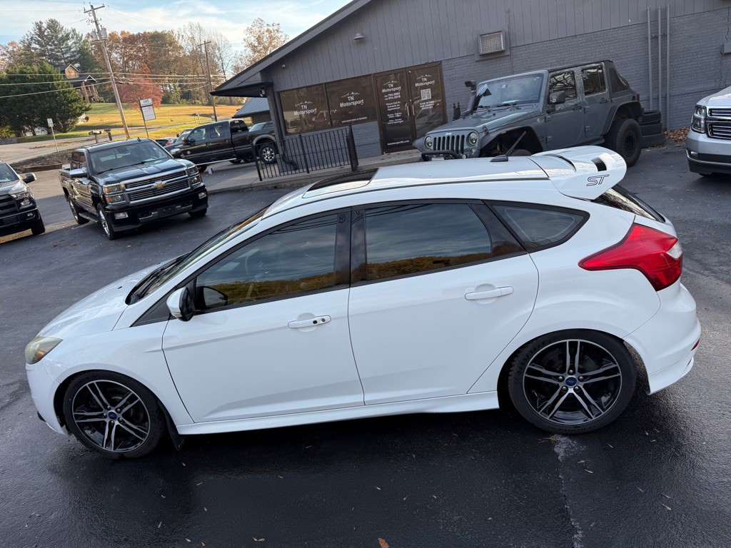 2014 Ford Focus Image 50