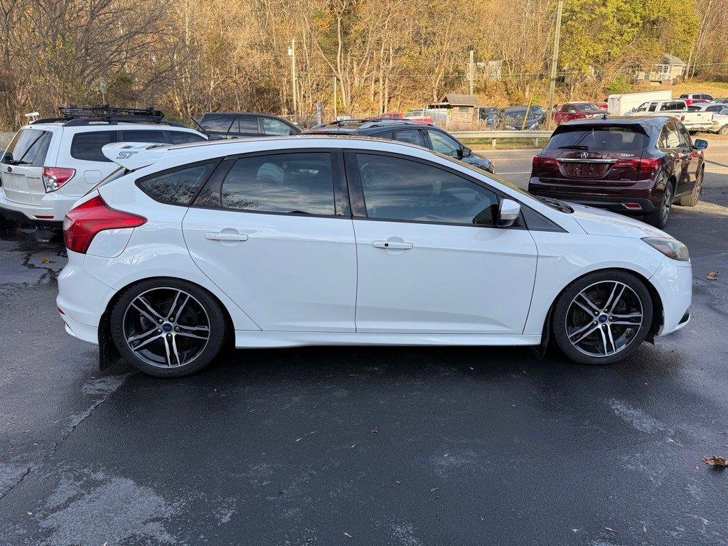 2014 Ford Focus Image 7