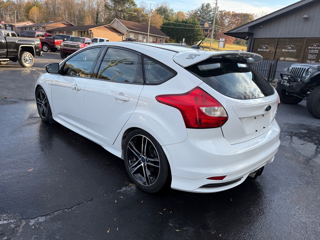 2014 Ford Focus Image 8