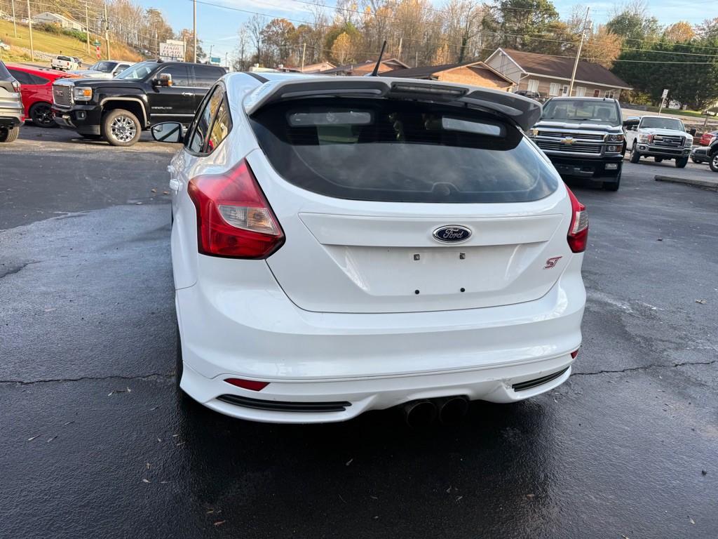 2014 Ford Focus Image 9