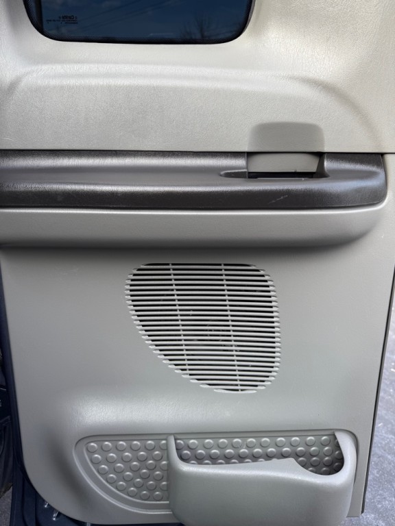 2006 Ford F-350 Image 48