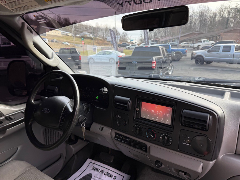 2006 Ford F-350 Image 56