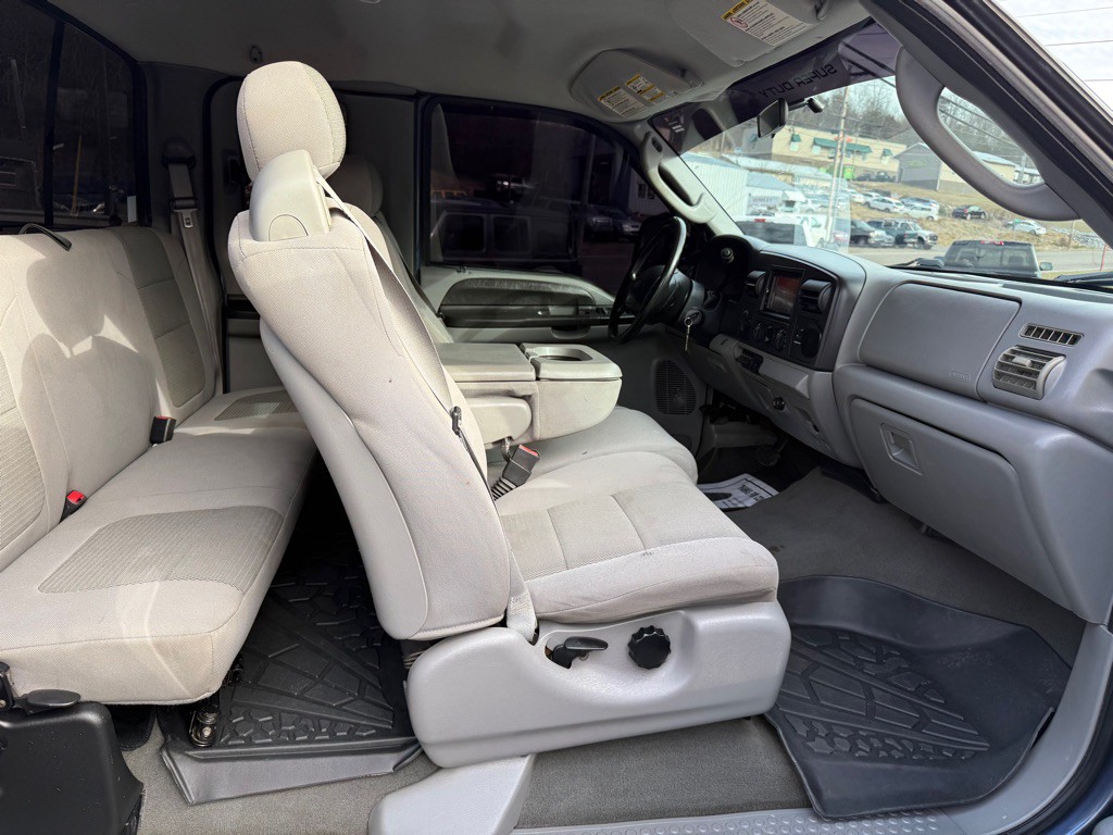 2006 Ford F-350 Image 60