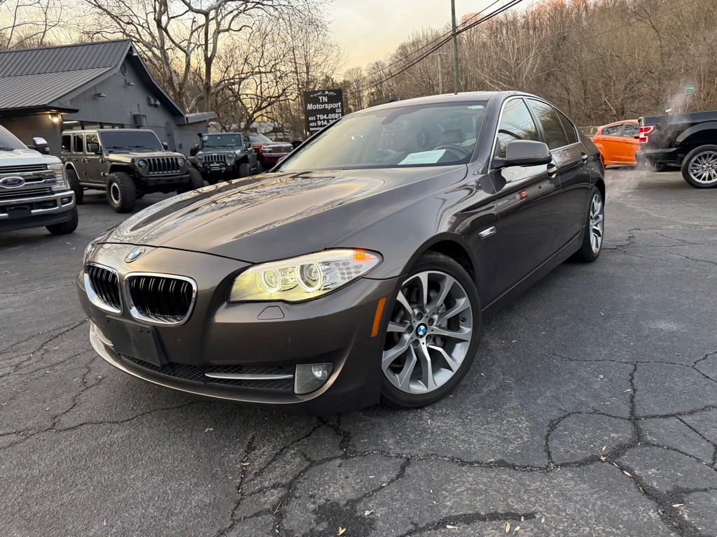 2013 BMW 5 Series Image 5