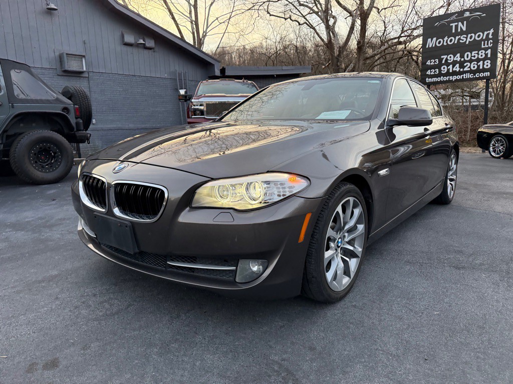 2013 BMW 5 Series Image 27