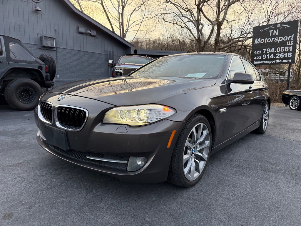 2013 BMW 5 Series Image 28