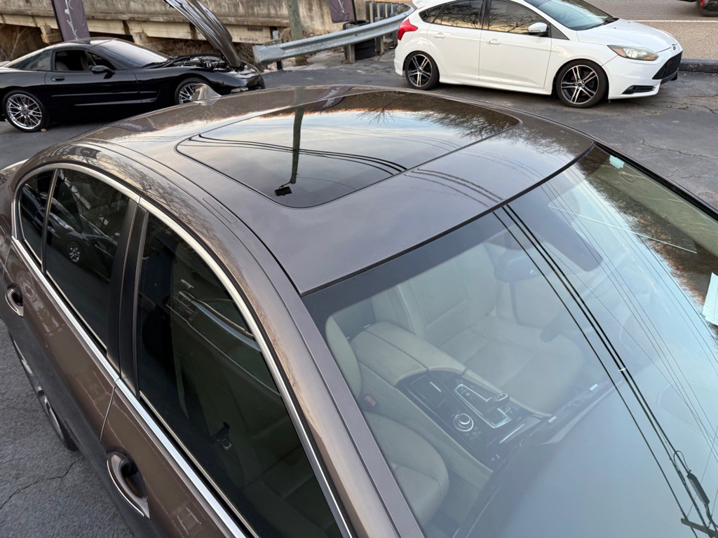 2013 BMW 5 Series Image 32