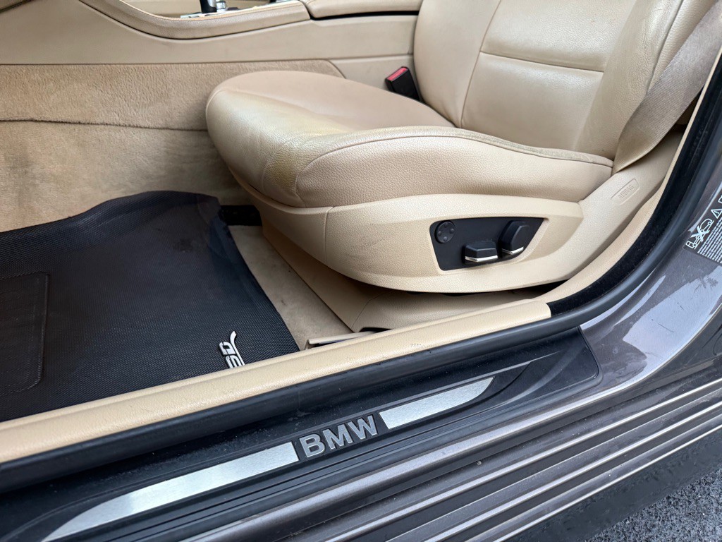 2013 BMW 5 Series Image 46