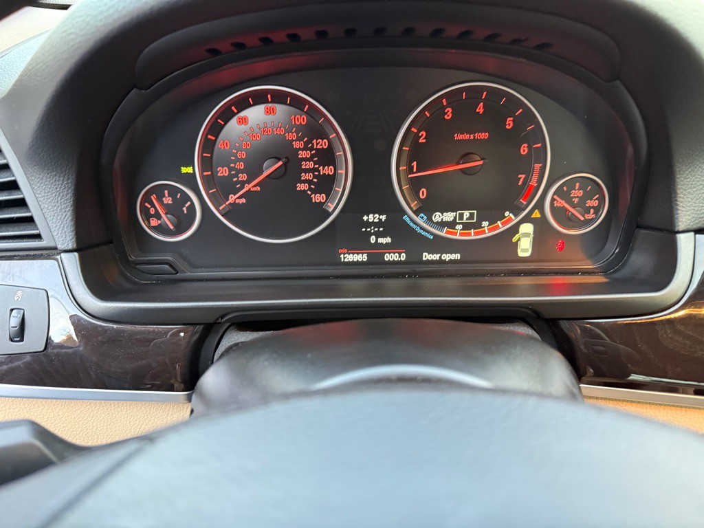 2013 BMW 5 Series Image 55