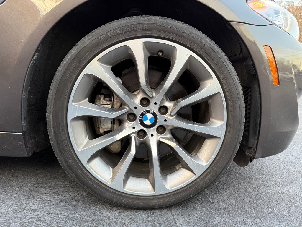 2013 BMW 5 Series Image 98