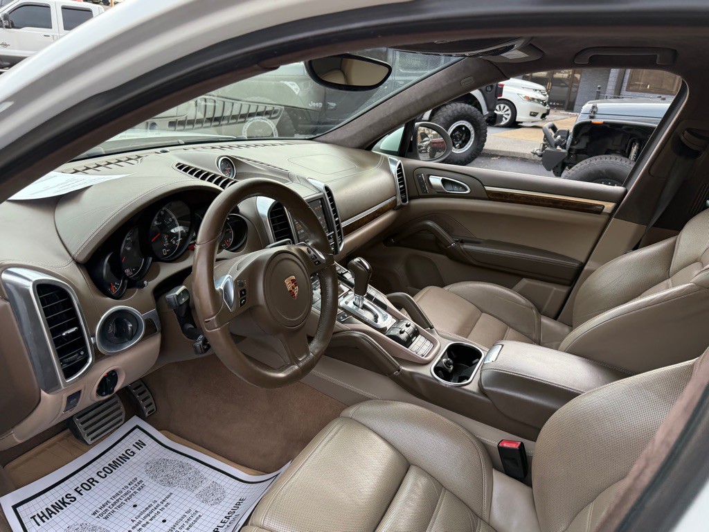 2013 Porsche Cayenne Image 69