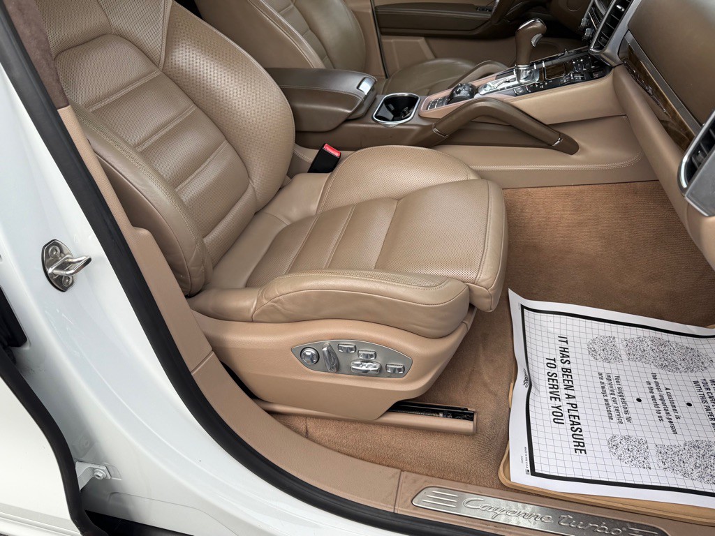 2013 Porsche Cayenne Image 72