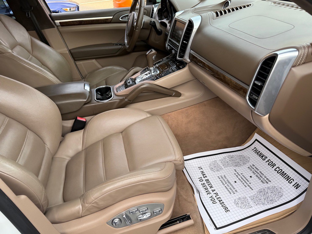 2013 Porsche Cayenne Image 74
