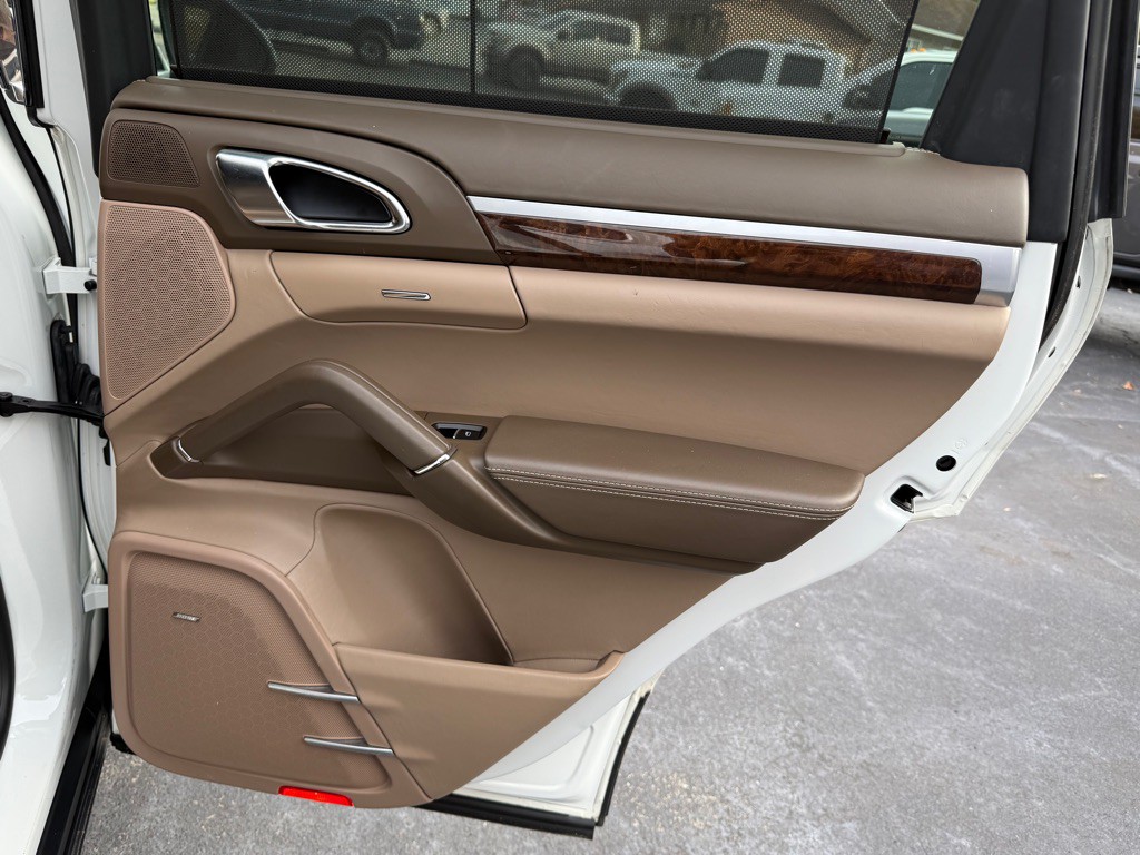 2013 Porsche Cayenne Image 77