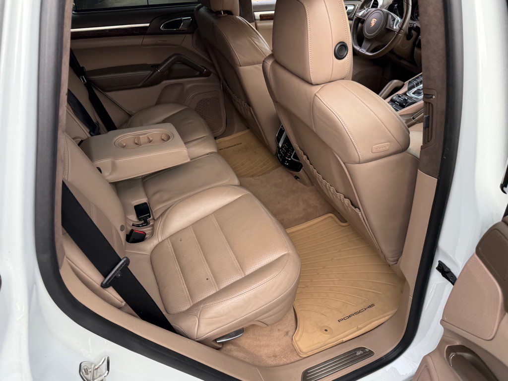 2013 Porsche Cayenne Image 78