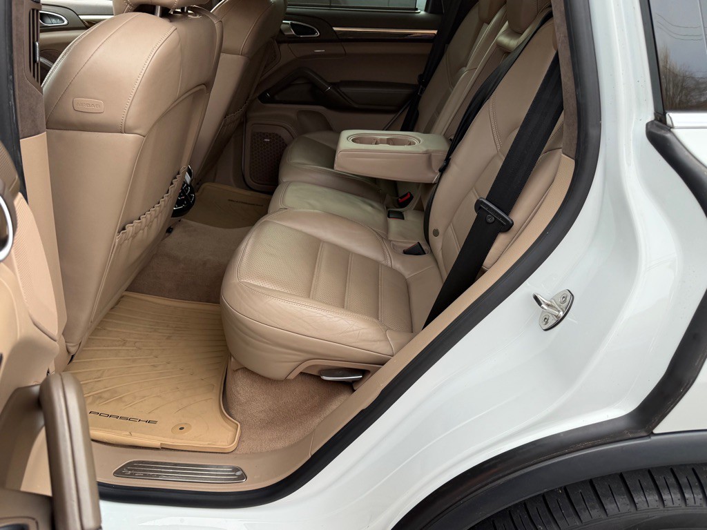 2013 Porsche Cayenne Image 84
