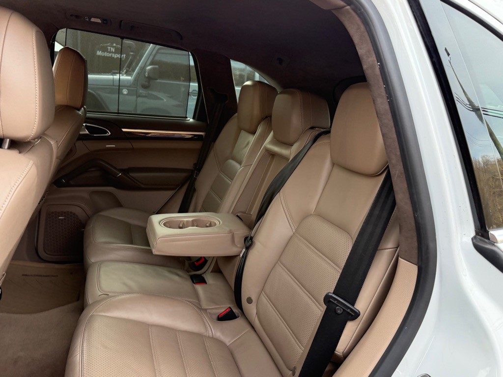 2013 Porsche Cayenne Image 86
