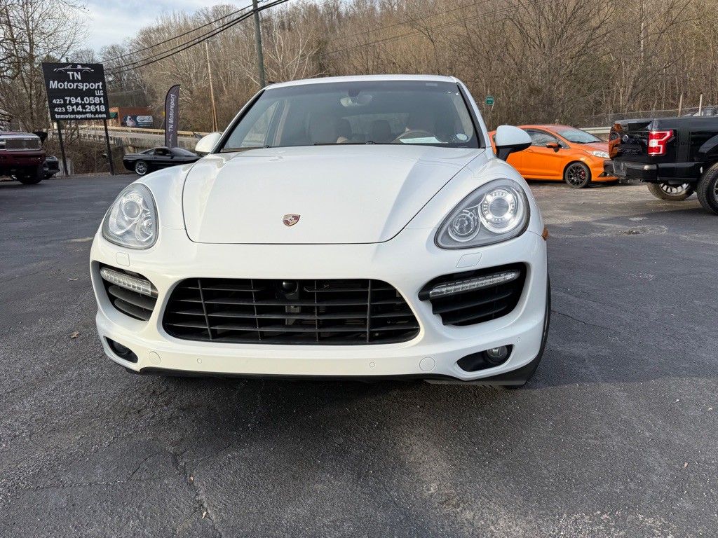 2013 Porsche Cayenne Image 96