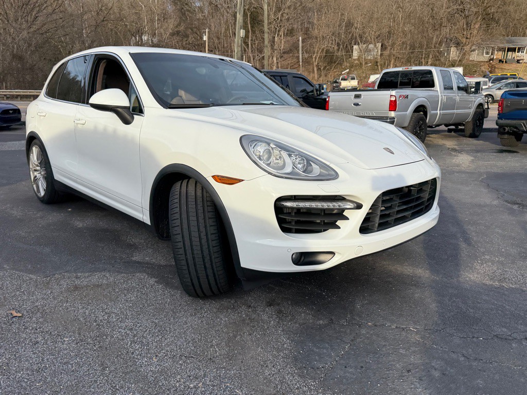 2013 Porsche Cayenne Image 97