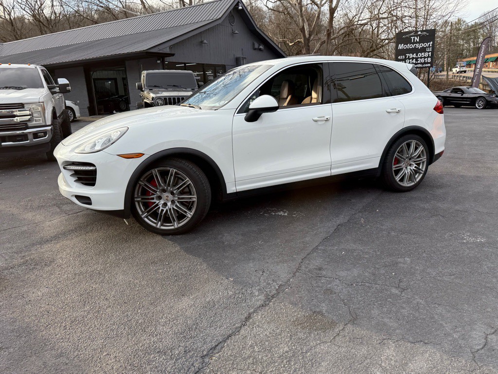 2013 Porsche Cayenne Image 106