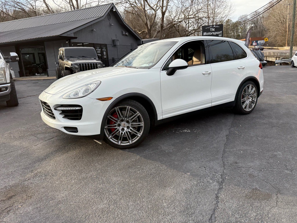 2013 Porsche Cayenne Image 108