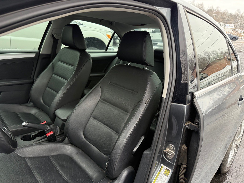 2014 Volkswagen Jetta Image 27