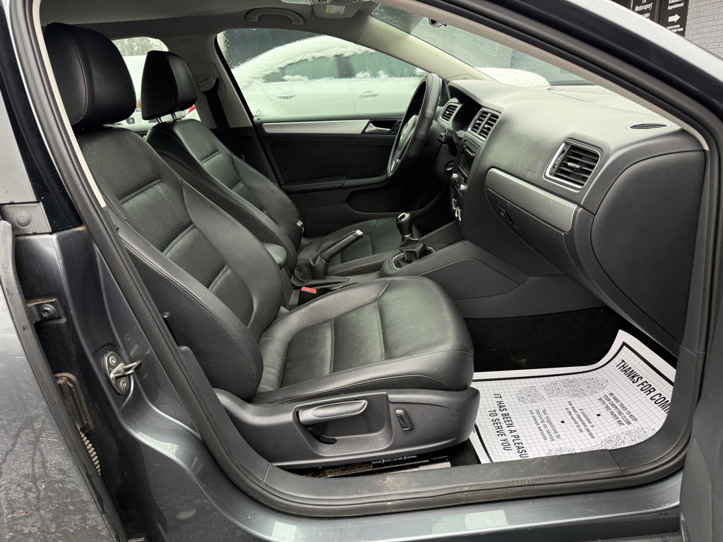 2014 Volkswagen Jetta Image 33