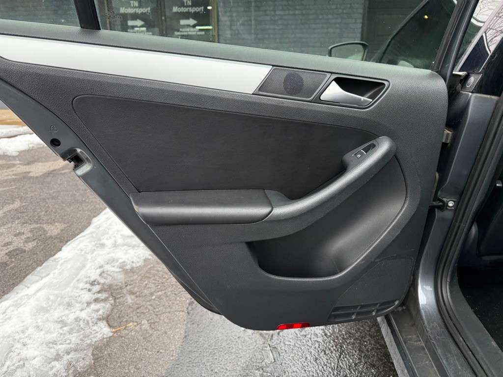 2014 Volkswagen Jetta Image 42