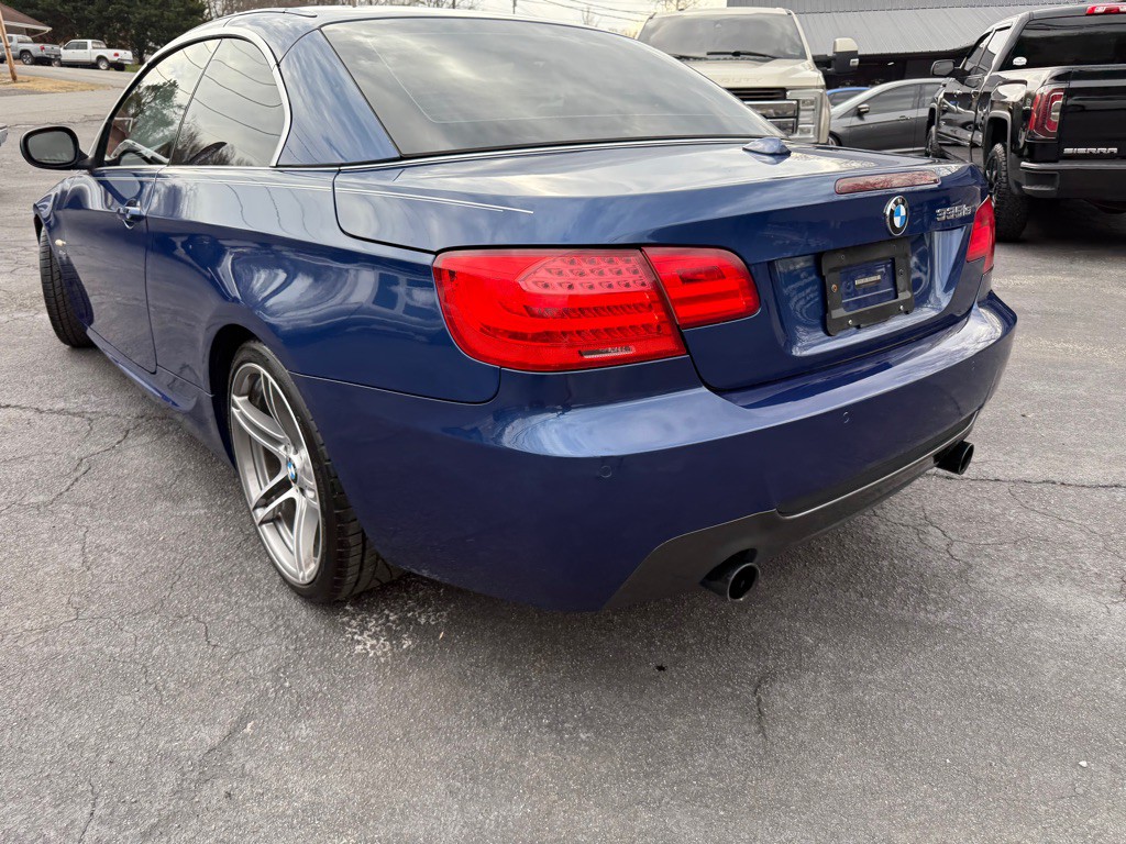 2011 BMW 3 Series Image 58