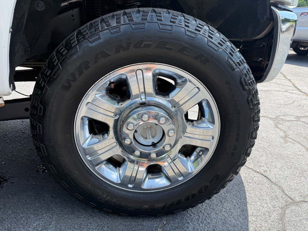 2015 Ford F-250 Image 28