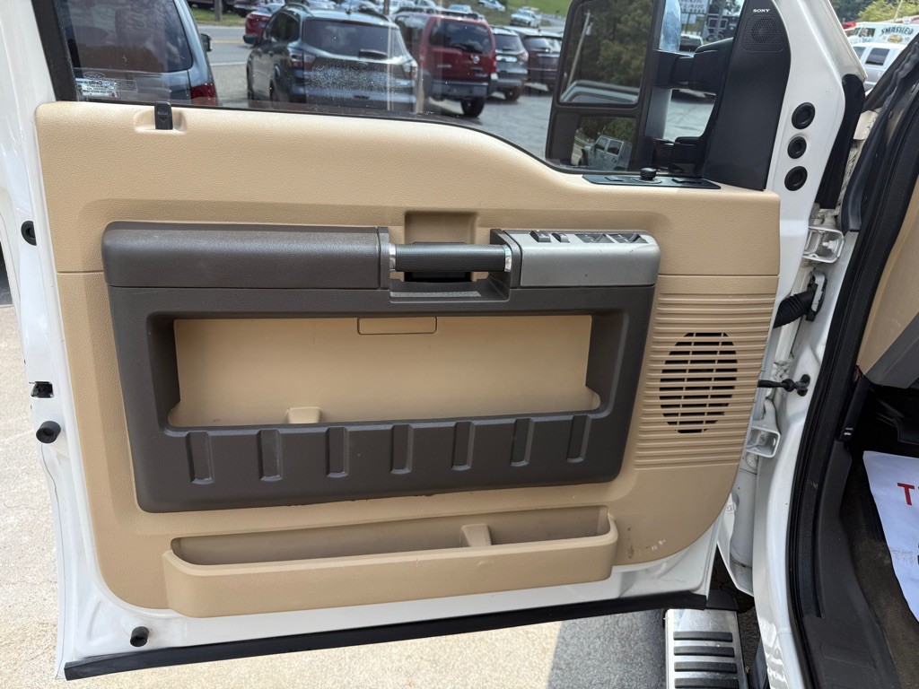 2015 Ford F-250 Image 52