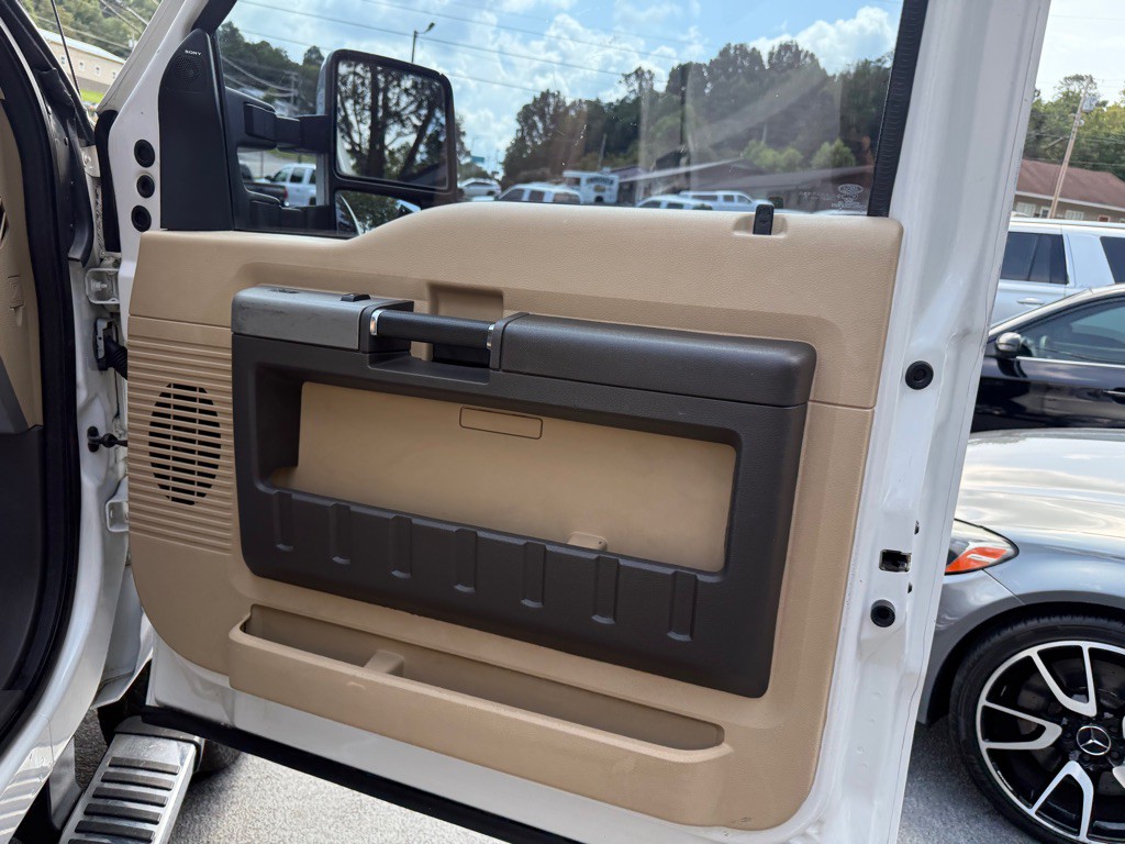2015 Ford F-250 Image 68