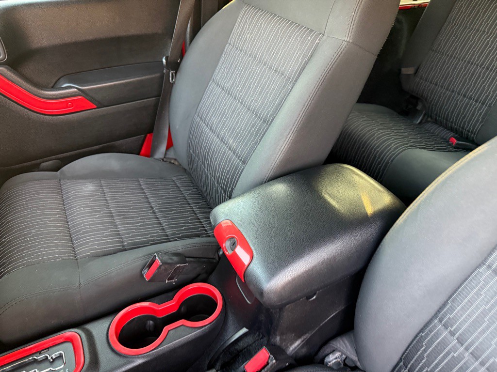 2012 Jeep Wrangler Unlimited Image 71